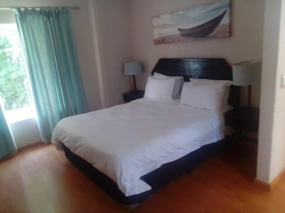 Daisy St -One Bedroom Apartment Johannesburg Ngoại thất bức ảnh
