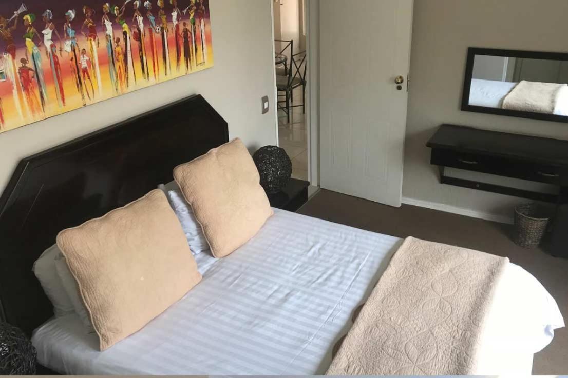 Daisy St -One Bedroom Apartment Johannesburg Ngoại thất bức ảnh